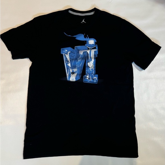 Jordan T-shirt black in good condition - Picture 1 of 3